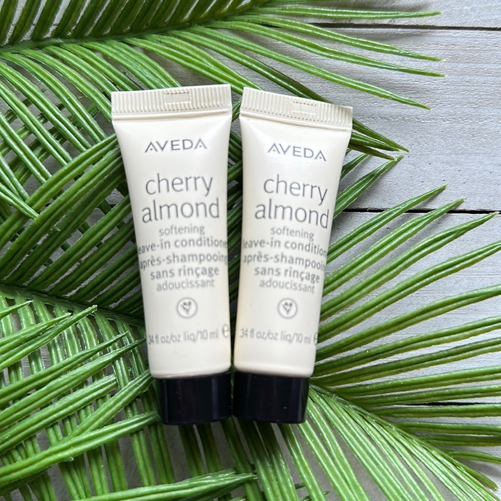 5️⃣ for 2️⃣5️⃣ NEW AVEDA Cherry Almond Softening Leave in Conditioner Sample sz
